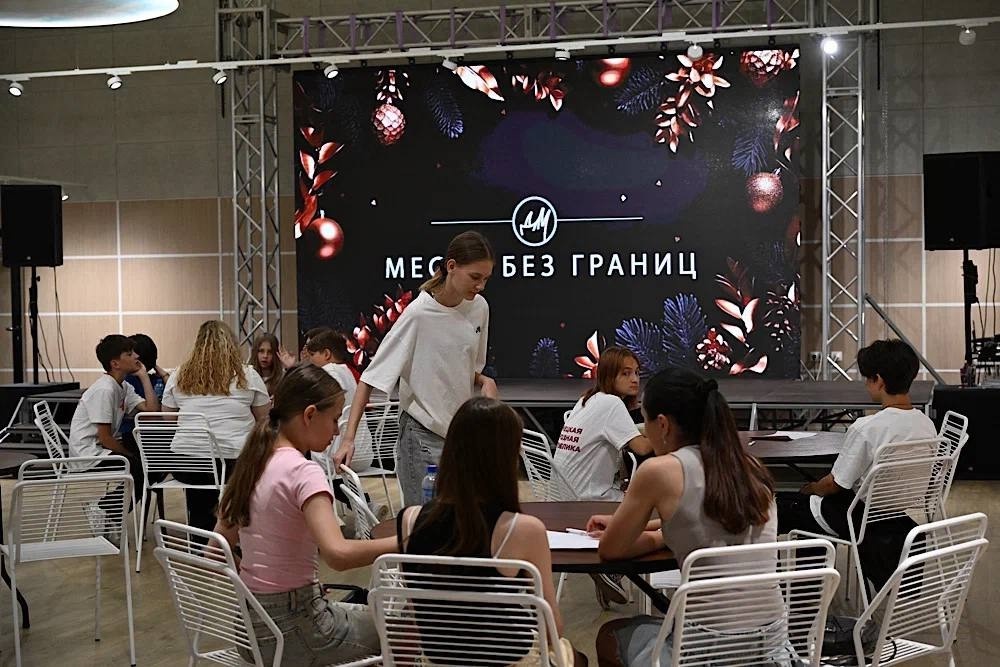 В ходе рабочей поездки в ДНР Министр строительства и ЖКХ РФ Ирек Файзуллин совместно с главой региона Денисом Пушилиным посетил филиал «Дома молодёжи» в…