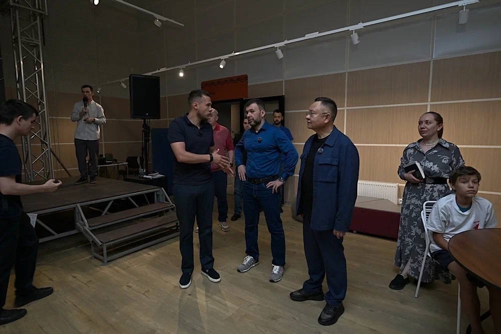 В ходе рабочей поездки в ДНР Министр строительства и ЖКХ РФ Ирек Файзуллин совместно с главой региона Денисом Пушилиным посетил филиал «Дома молодёжи» в…