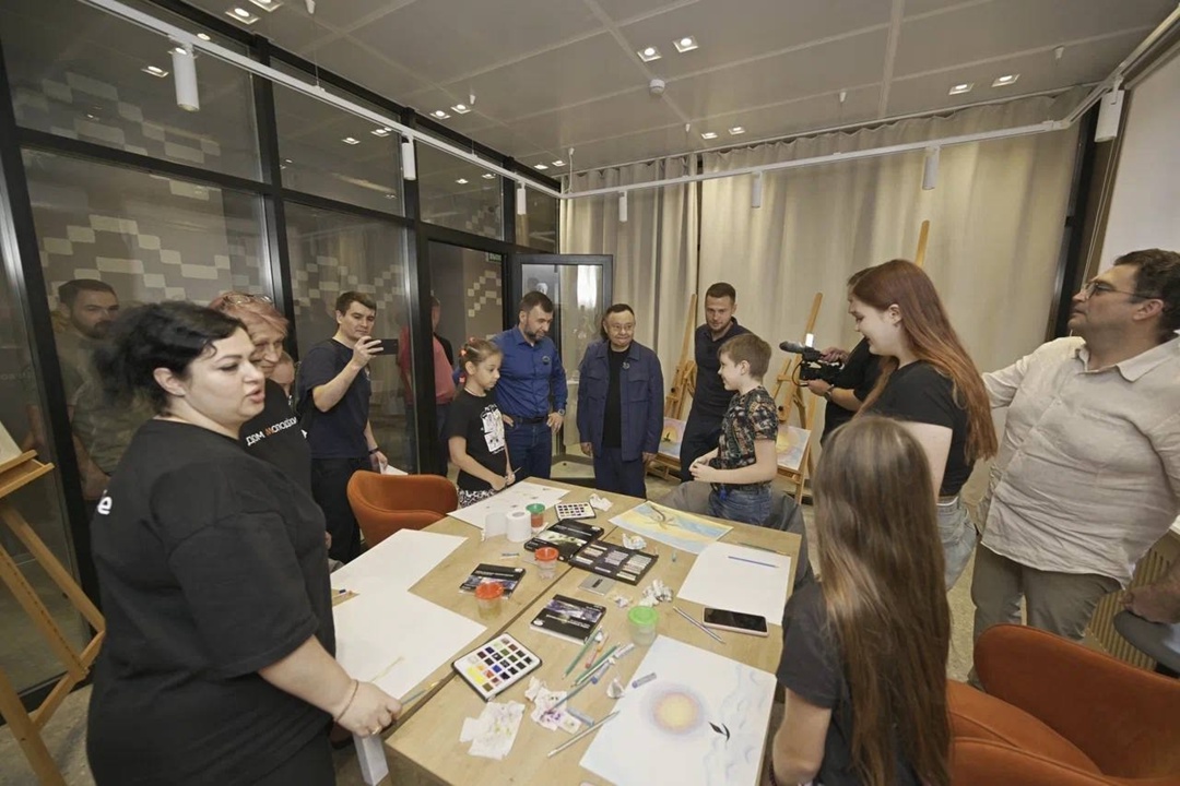 В ходе рабочей поездки в ДНР Министр строительства и ЖКХ РФ Ирек Файзуллин совместно с главой региона Денисом Пушилиным посетил филиал «Дома молодёжи» в…