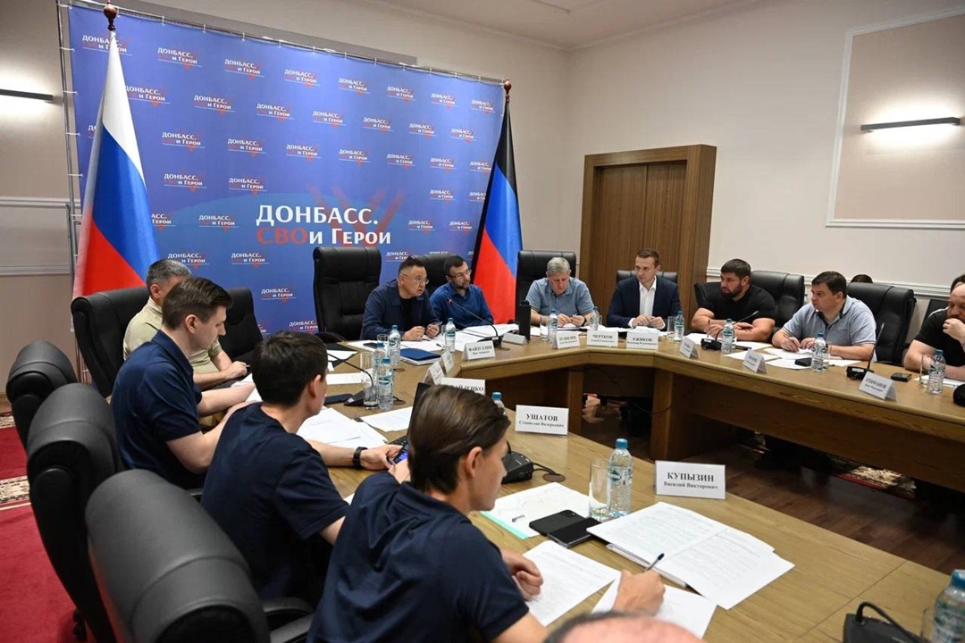 Министр строительства и ЖКХ Ирек Файзуллин посетил с рабочей поездкой Донецкую Народную Республику