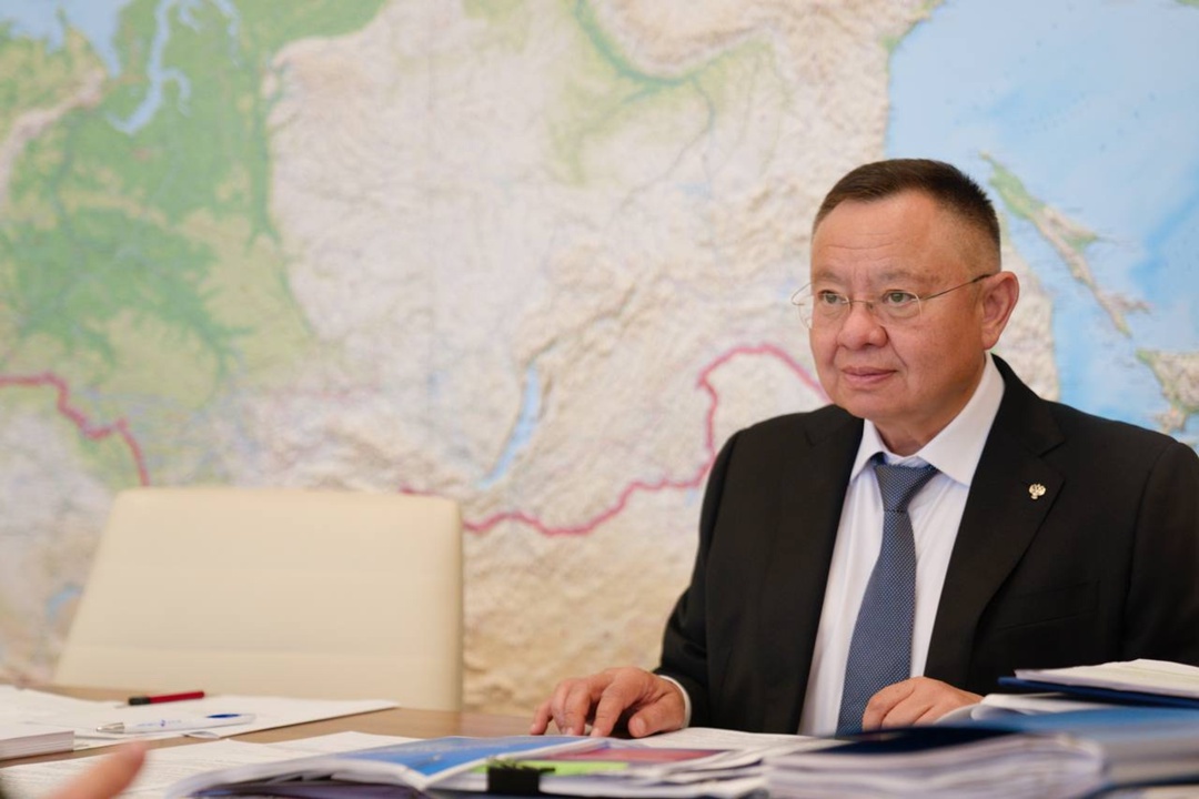 Министр строительства и ЖКХ РФ провел рабочую встречу с главным управляющим партнёром по городскому развитию ВЭБ.РФ Ириной Макиевой