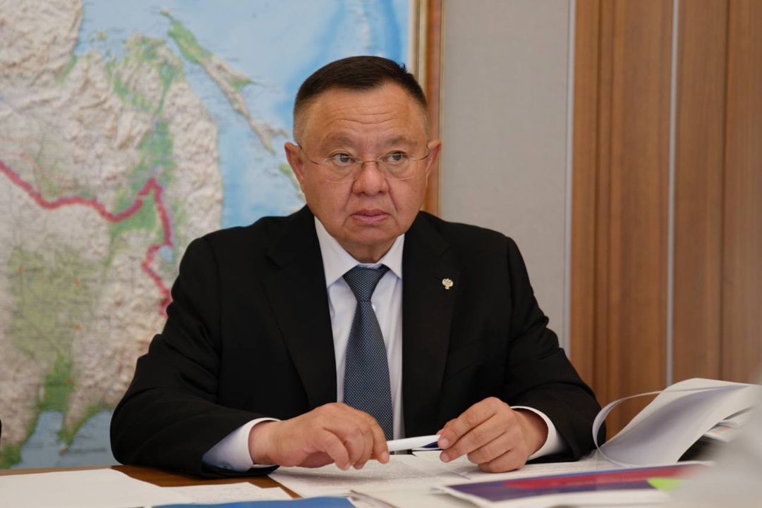 Министр строительства и ЖКХ РФ Ирек Файзуллин провел рабочую встречу с проректором Московского архитектурного института (МАРХИ) по проектному управлению и…