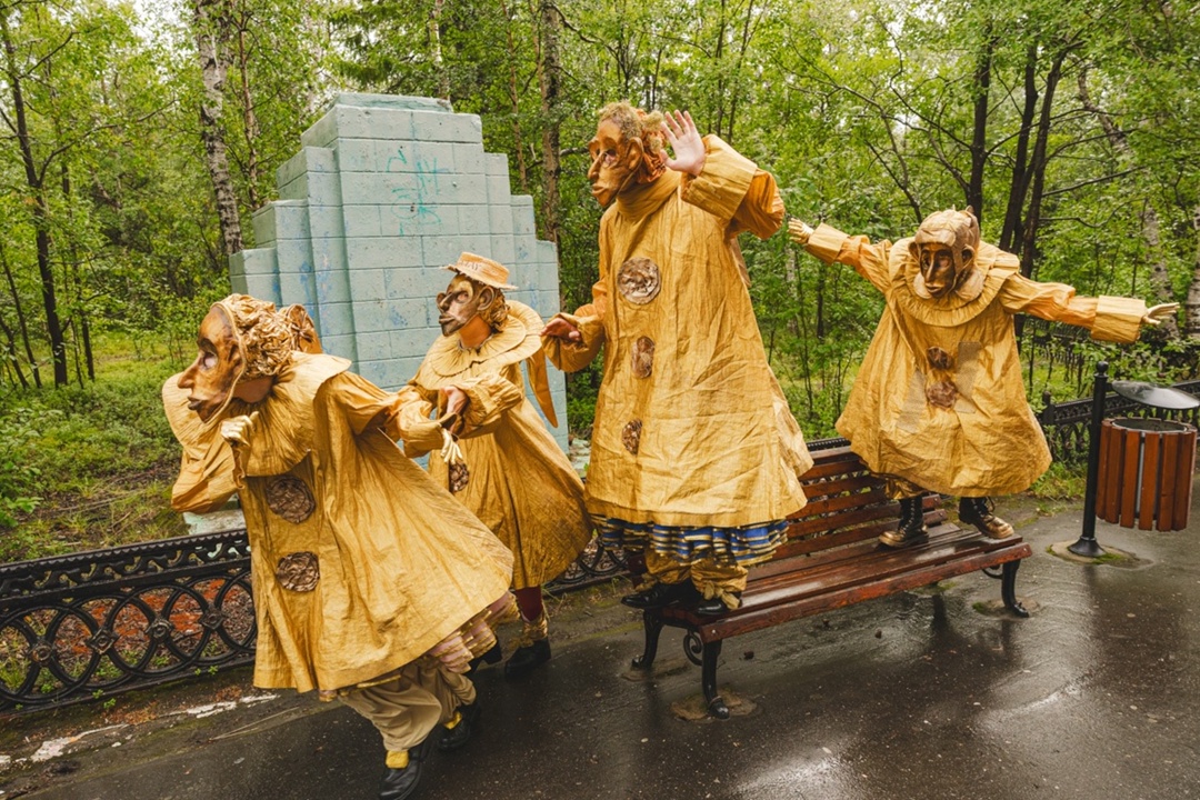 Фестиваль «Табуретка» в Мончегорске: Гоша Куценко, динозавры и кинохлопушки