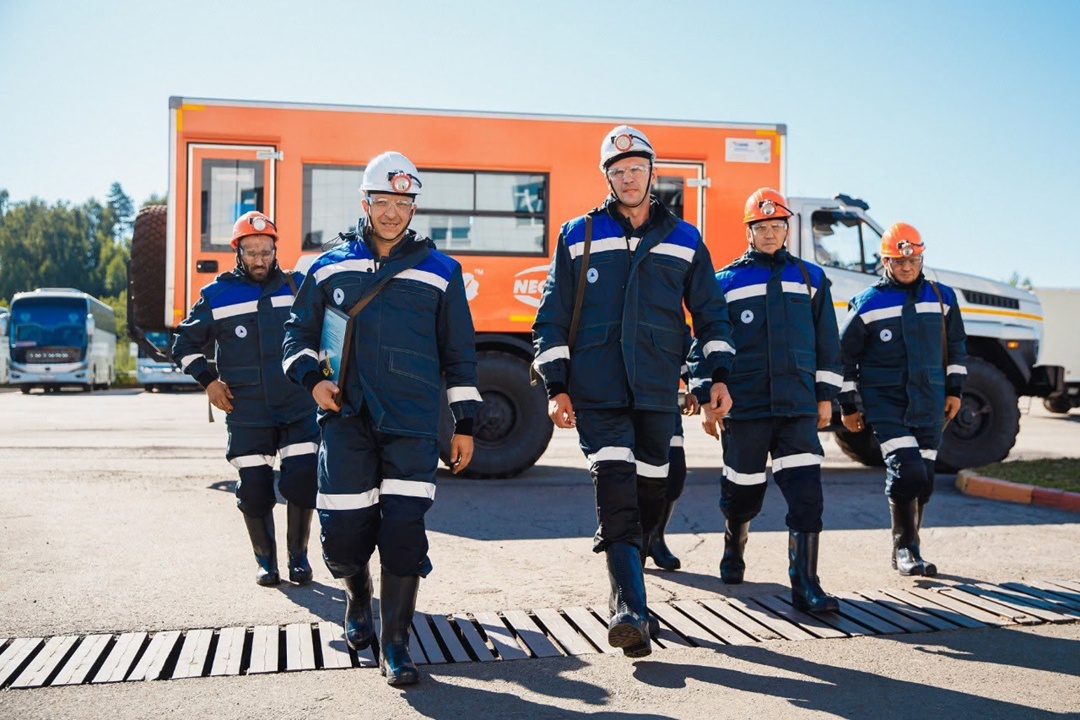 Еще один километр! Проходческая бригада Сергея Возмищева участка №8 шахты «Ерунаковская-VIII» прошла 1000 метров горных выработок с начала года