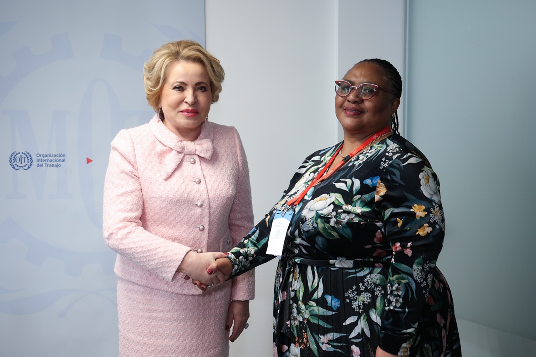 Председатель Совета Федерации Валентина Матвиенко провела встречу со Спикером Национальной ассамблеи ЮАР Анджелой Дидизой в Женеве