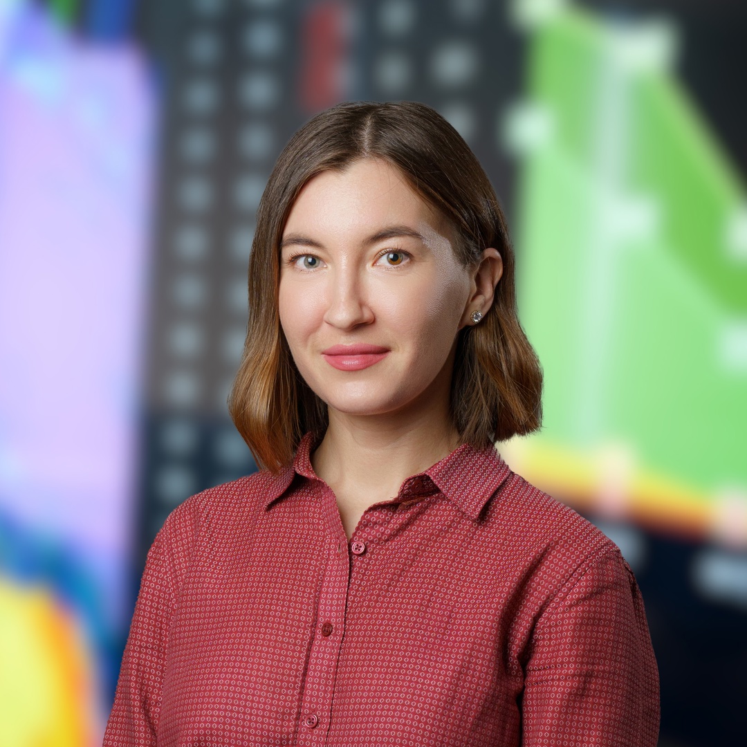 «Моя работа — это открытия. Например, мы нашли месторождение редкой “солнечной”, ярко-оранжевой, нефти», — рассказывает наш геолог Алина Исхакова.