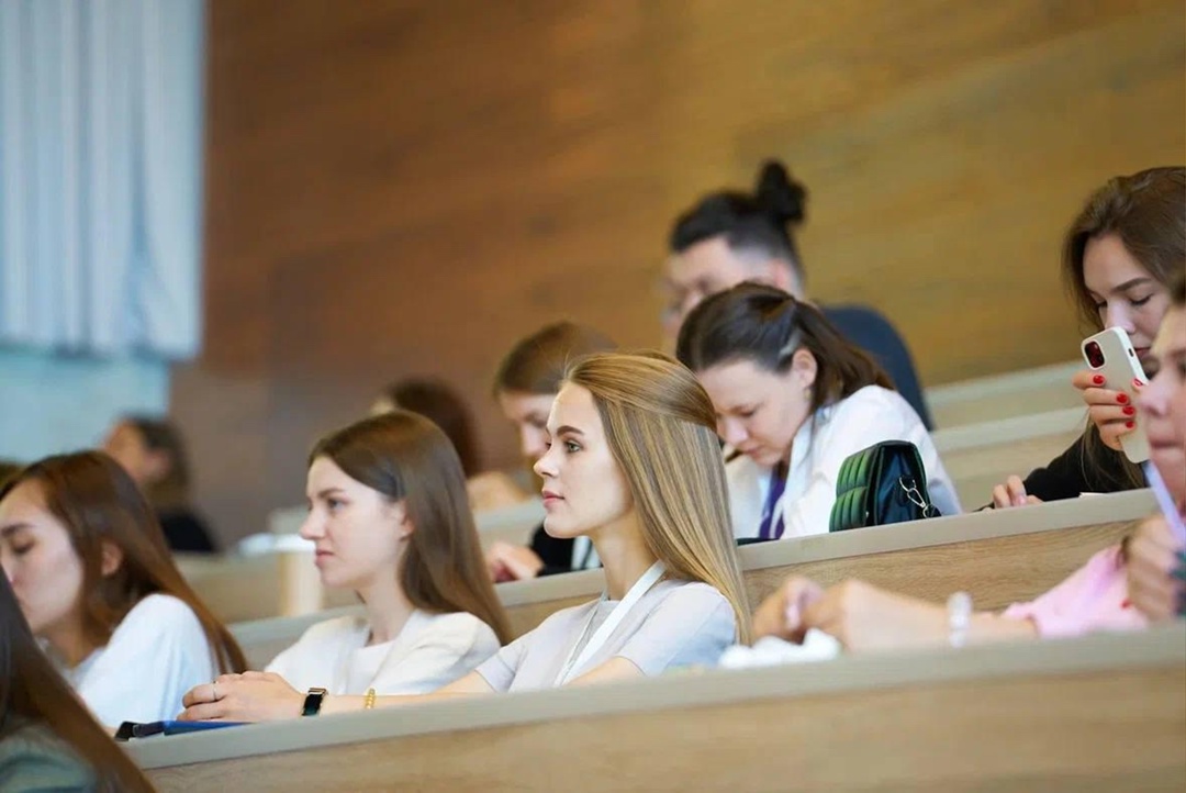 Дмитрий Чернышенко: Три из пяти востребованных специальностей у абитуриентов – инженерные