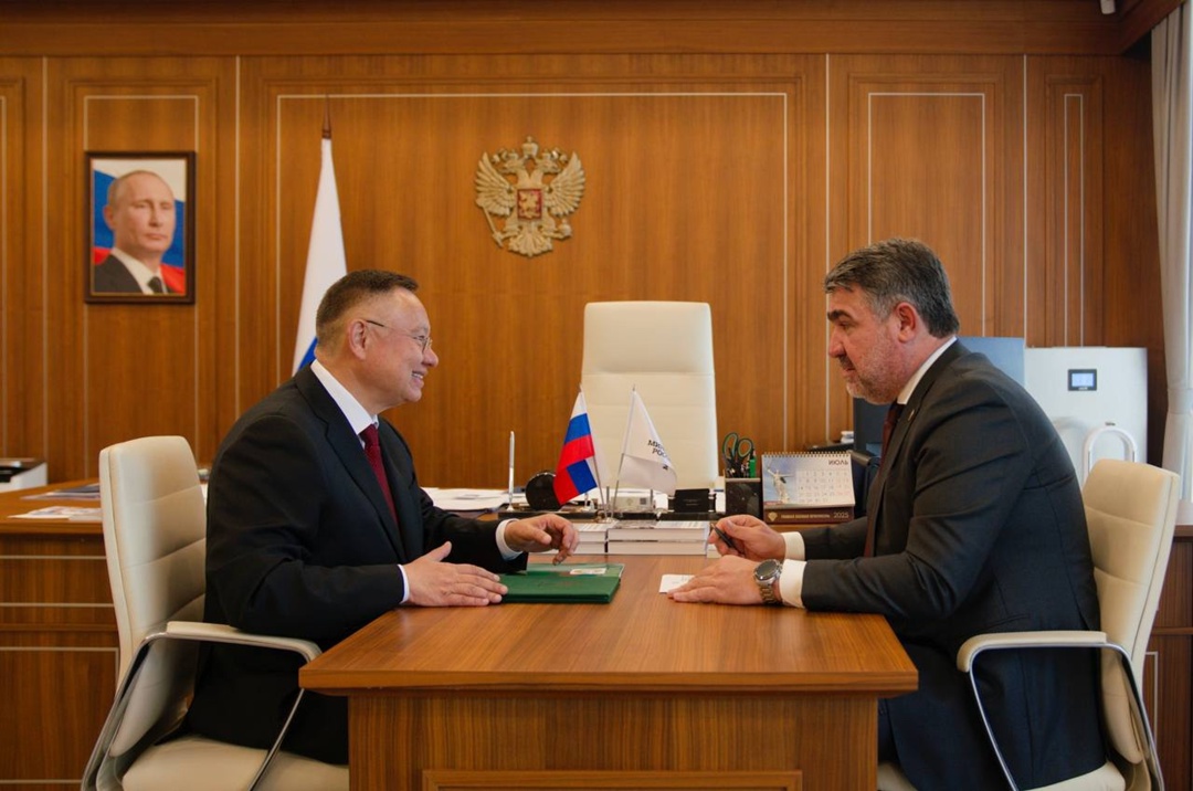 Глава Минстроя России Ирек Файзуллин провел рабочую встречу с министром строительства, жилищно-коммунального хозяйства и энергетики Чеченской Республики…