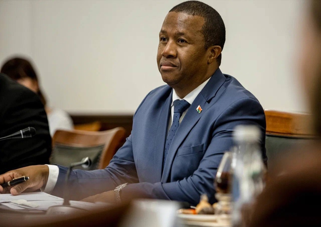 Глава Минтранса Андрей Никитин обсудил укрепление отраслевого сотрудничества с Министром транспорта и метеорологии Республики Мадагаскар Валери Рамундзавелу