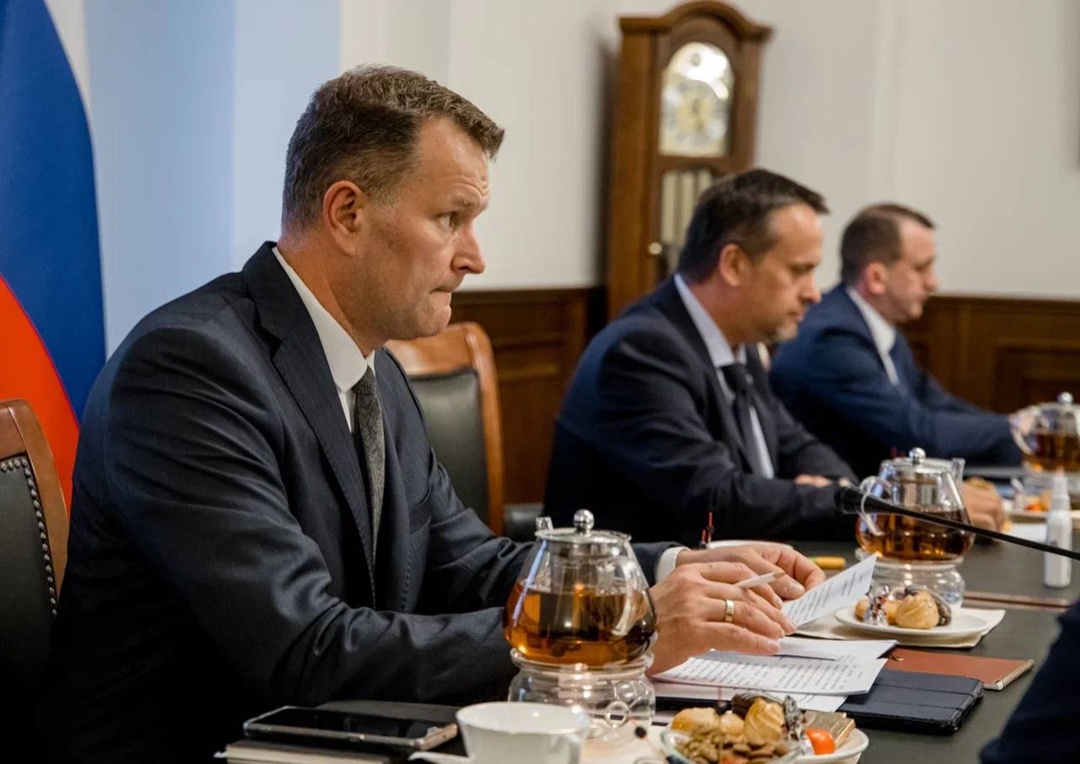 Глава Минтранса Андрей Никитин обсудил укрепление отраслевого сотрудничества с Министром транспорта и метеорологии Республики Мадагаскар Валери Рамундзавелу