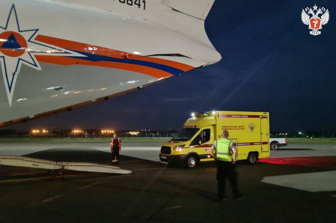 Пять дней боролись за жизнь: врачи федеральных центров Минздрава России выполнили экстренную пересадку сердца роженице, перенесшей два инфаркта