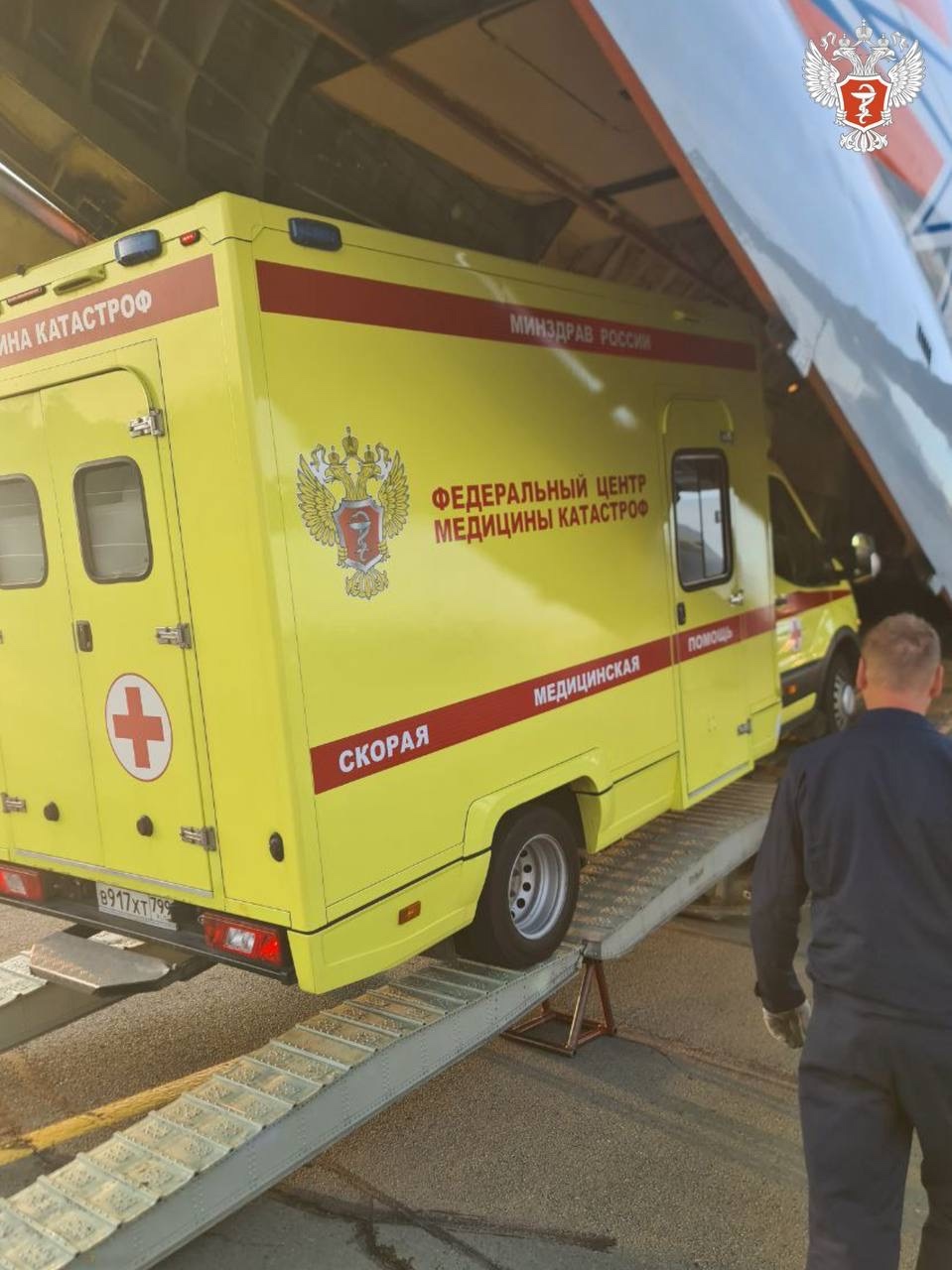 Пять дней боролись за жизнь: врачи федеральных центров Минздрава России выполнили экстренную пересадку сердца роженице, перенесшей два инфаркта