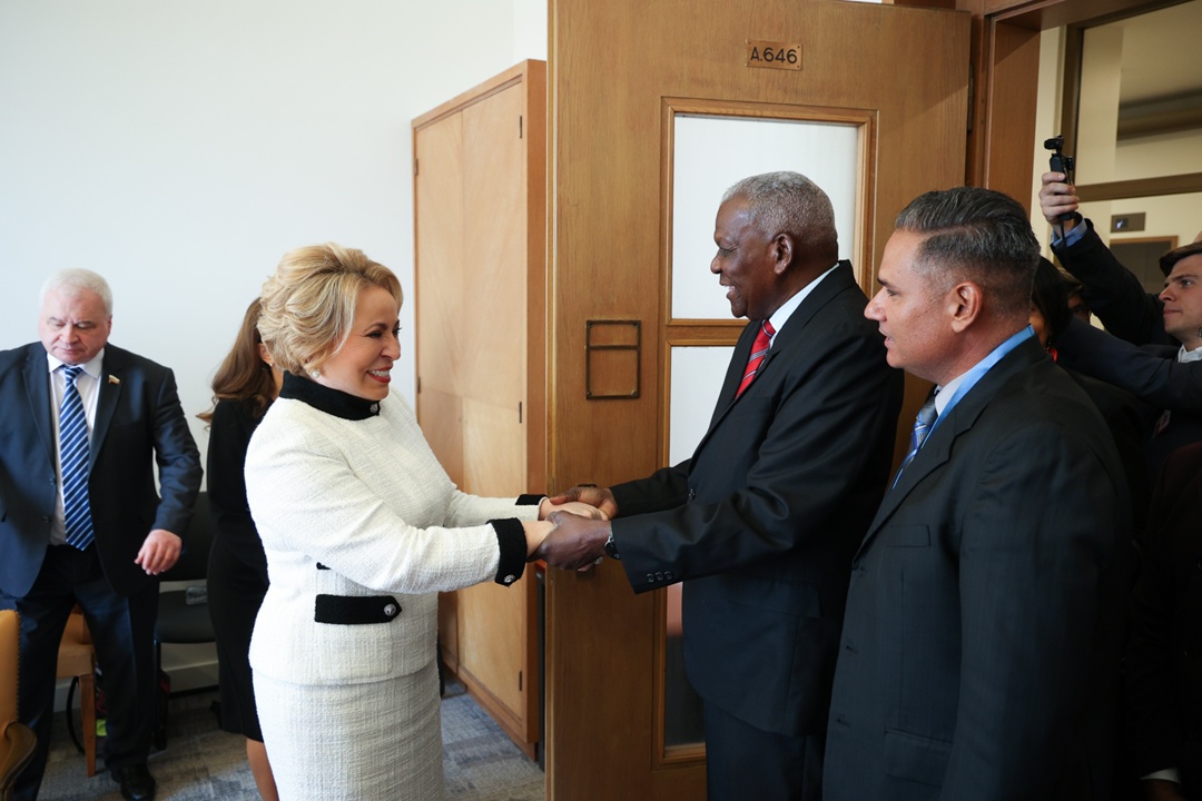 Валентина Матвиенко: Российские и кубинские парламентарии находятся в постоянном контакте