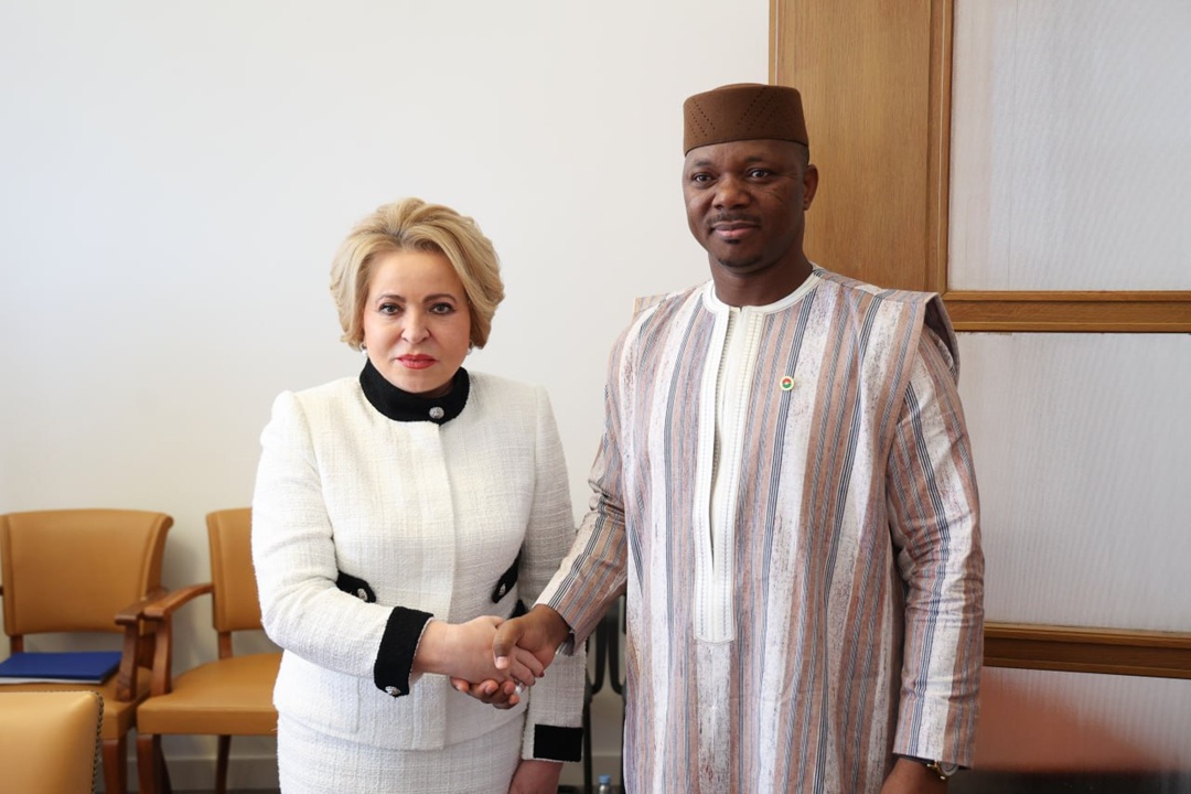 Председатель Совета Федерации Валентина Матвиенко провела встречу с Председателем Законодательного собрания переходного периода Буркина-Фасо Усманом Бугумой