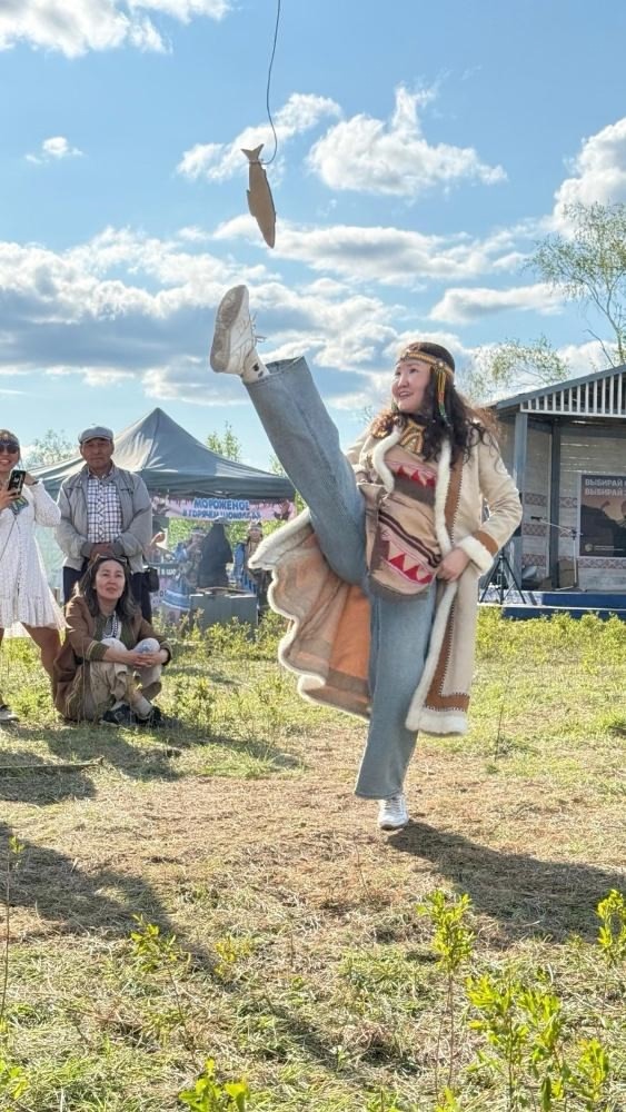 Компания АЛРОСА на протяжении многих лет помогает сохранять этнокультурное наследие коренных малочисленных народов Севера Якутии.