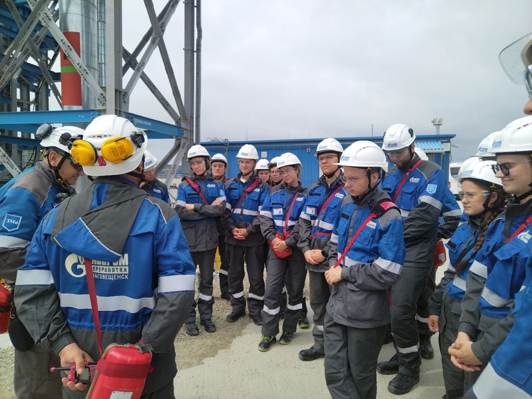 Студенты Губкинского университета прошли практику на Амурском газоперерабатывающем заводе