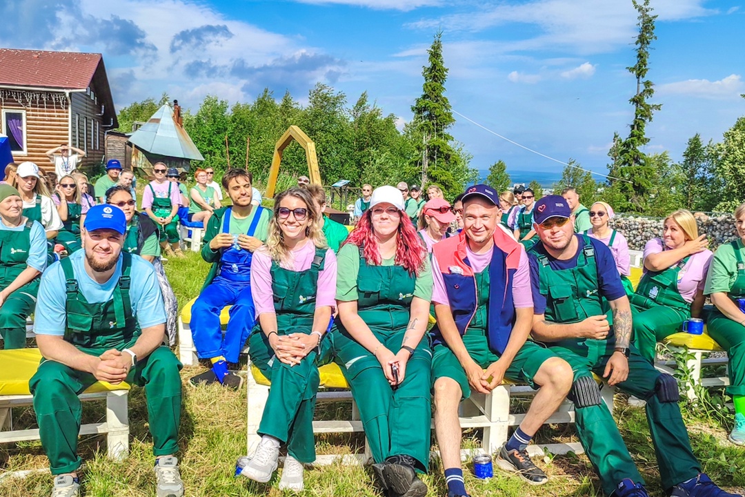 Совместный труд объединяет: как волонтеры благоустроили «Лапарк»