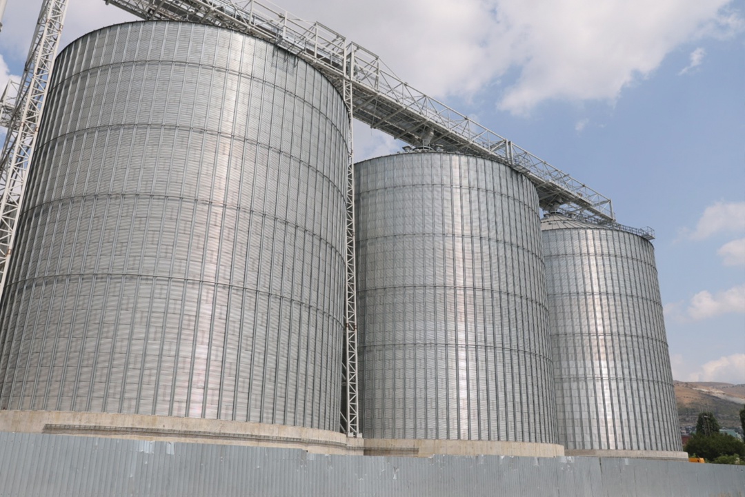 Строительство новой очереди Новороссийского Зернового Терминала (НЗТ, входит в «Деметра-Холдинг») уже началось и идет с опережением графика. Об этом сказал…