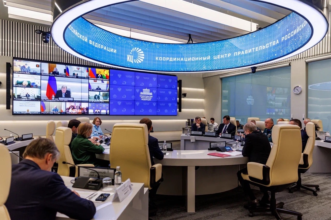 Виталий Савельев провел заседание правительственной комиссии для координации работ по ликвидации последствий чрезвычайной ситуации, вызванной крушением…