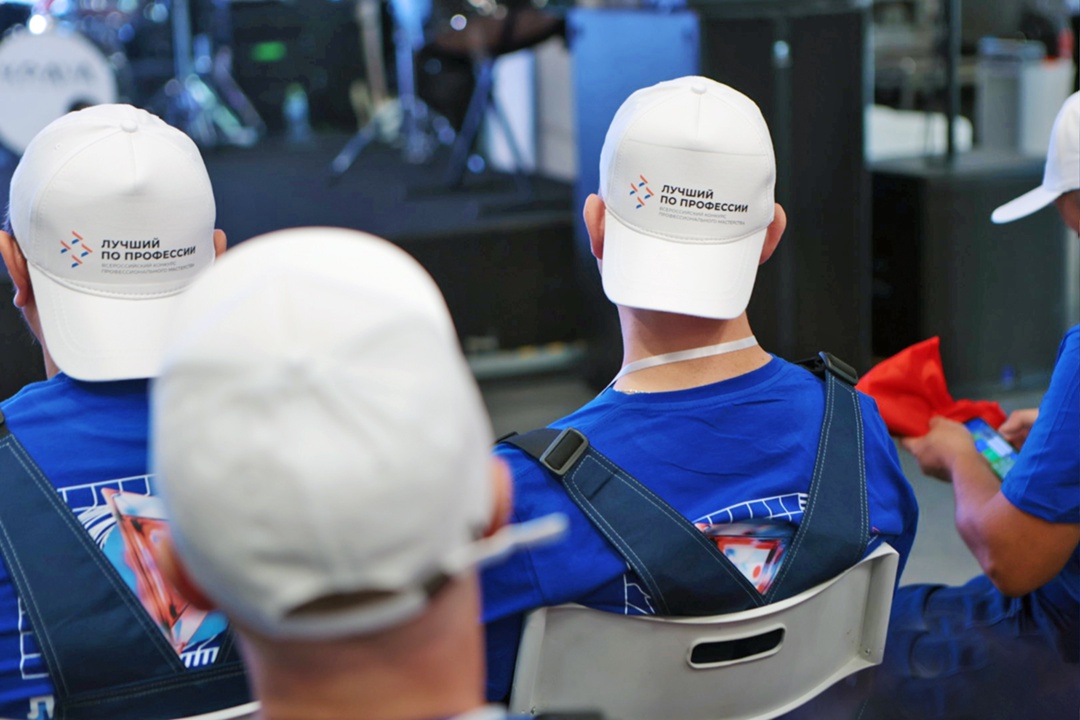 В Тульской области состоялся федеральный этап всероссийского конкурса профессионального мастерства «Лучший по профессии» в номинации «Оператор станка ЧПУ».