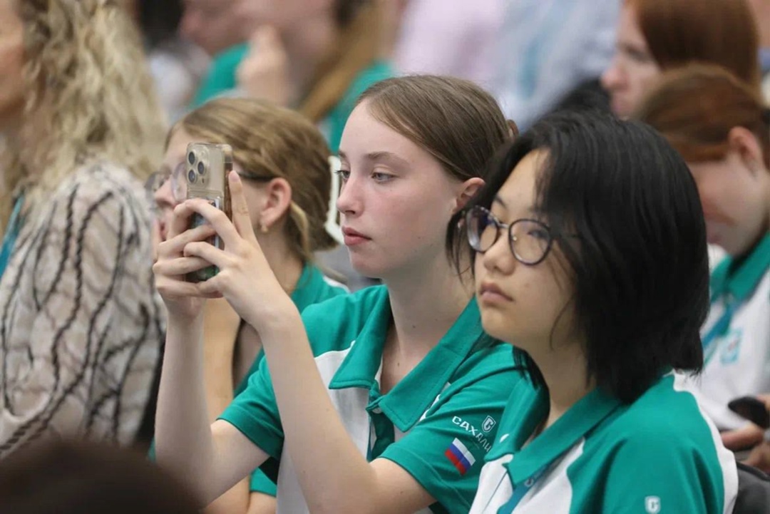 Максим Решетников принял участие в пленарном заседании форума «Острова устойчивого развития» в Южно-Сахалинске