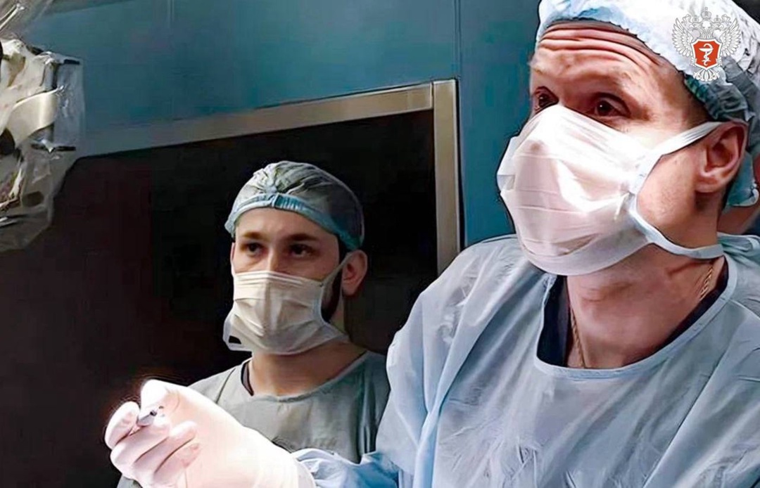 Специалисты НМХЦ им. Н. И. Пирогова Минздрава России удалили объемную опухоль головного мозга