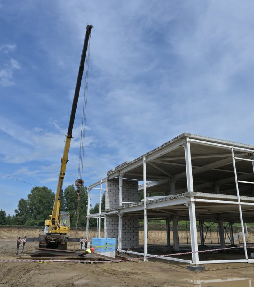 В рамках проекта «Индейка Алтая» завершено строительство инкубатора на 500 тыс. яиц, продолжается возведение птичников, производственного цеха, других…