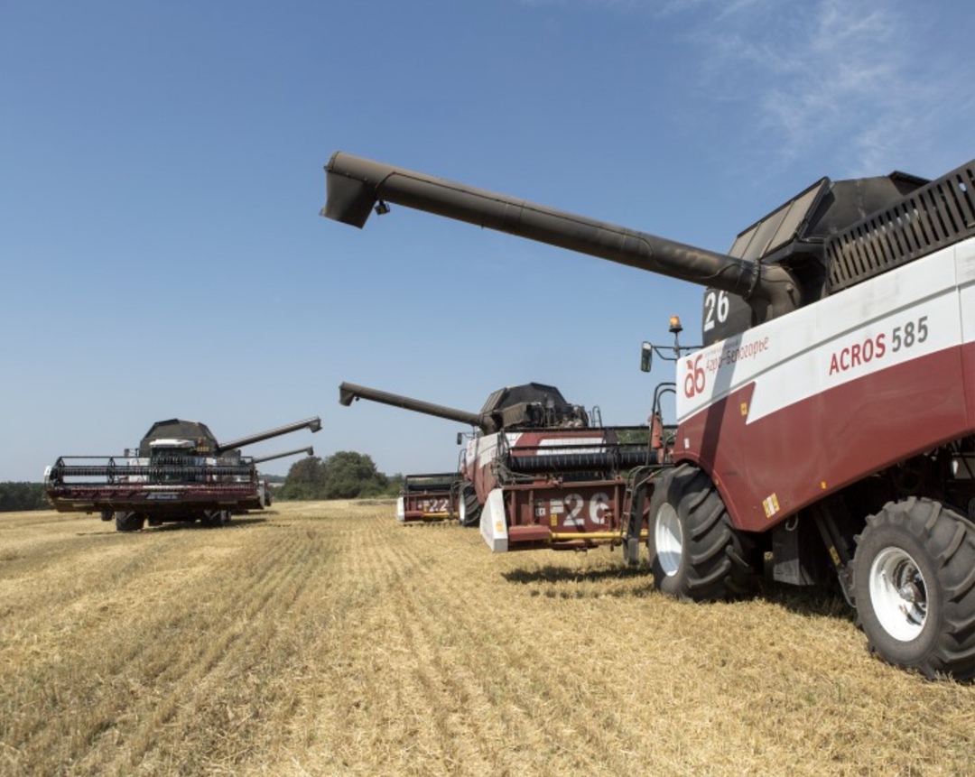 Продажи отечественной сельхозтехники на внутреннем рынке в первом полугодии снизились на 32,1%, до 75,6 млрд руб
