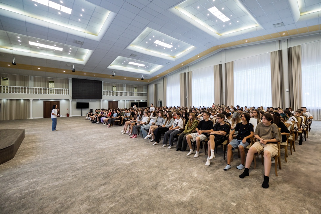 Торт из скважины и усач Келера: как амбассадоры «Татнефти» вдохновляют детей