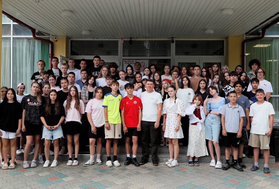 Торт из скважины и усач Келера: как амбассадоры «Татнефти» вдохновляют детей