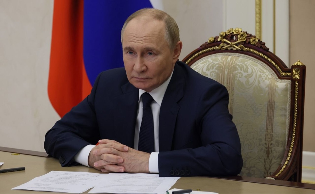 Министр строительства и ЖКХ РФ принял участие в открытии новых инфраструктурных объектов в регионах России под председательством Президента РФ