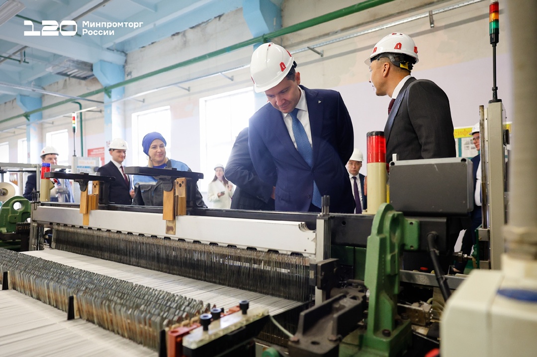 Антон Алиханов и Вячеслав Федорищев обсудили развитие промышленности Самарской области