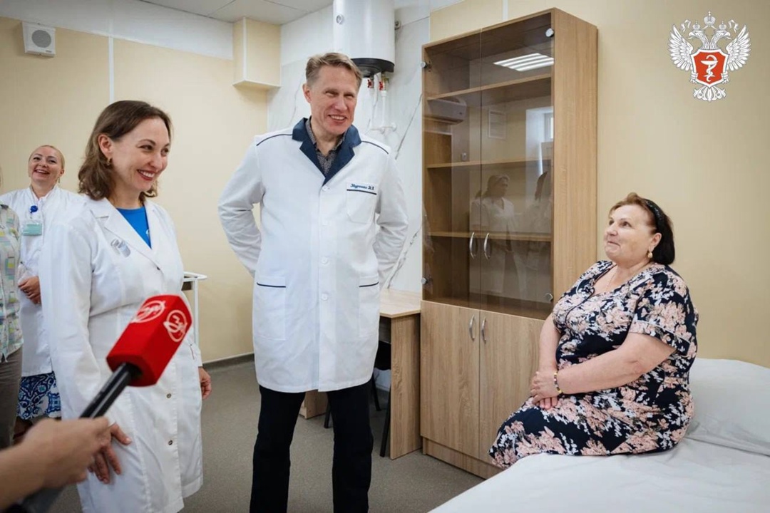 Михаил Мурашко: 10 первых пациентов получают терапию на новом линейном ускорителе в Мелитопольском областном онкологическом диспансере