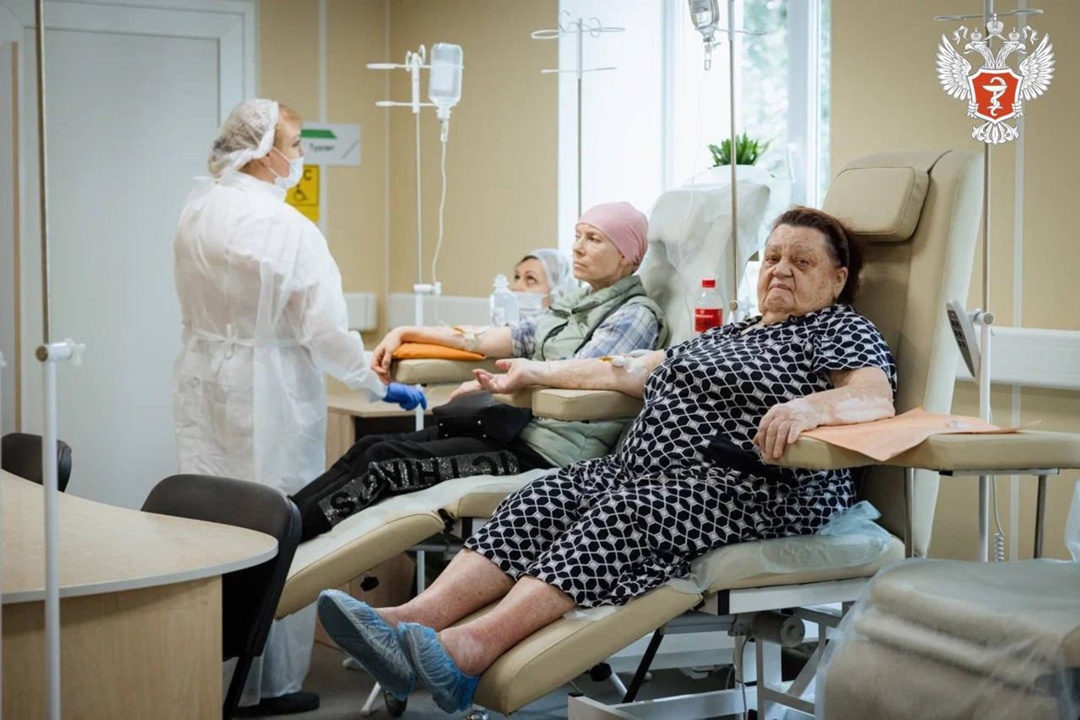 Михаил Мурашко: 10 первых пациентов получают терапию на новом линейном ускорителе в Мелитопольском областном онкологическом диспансере