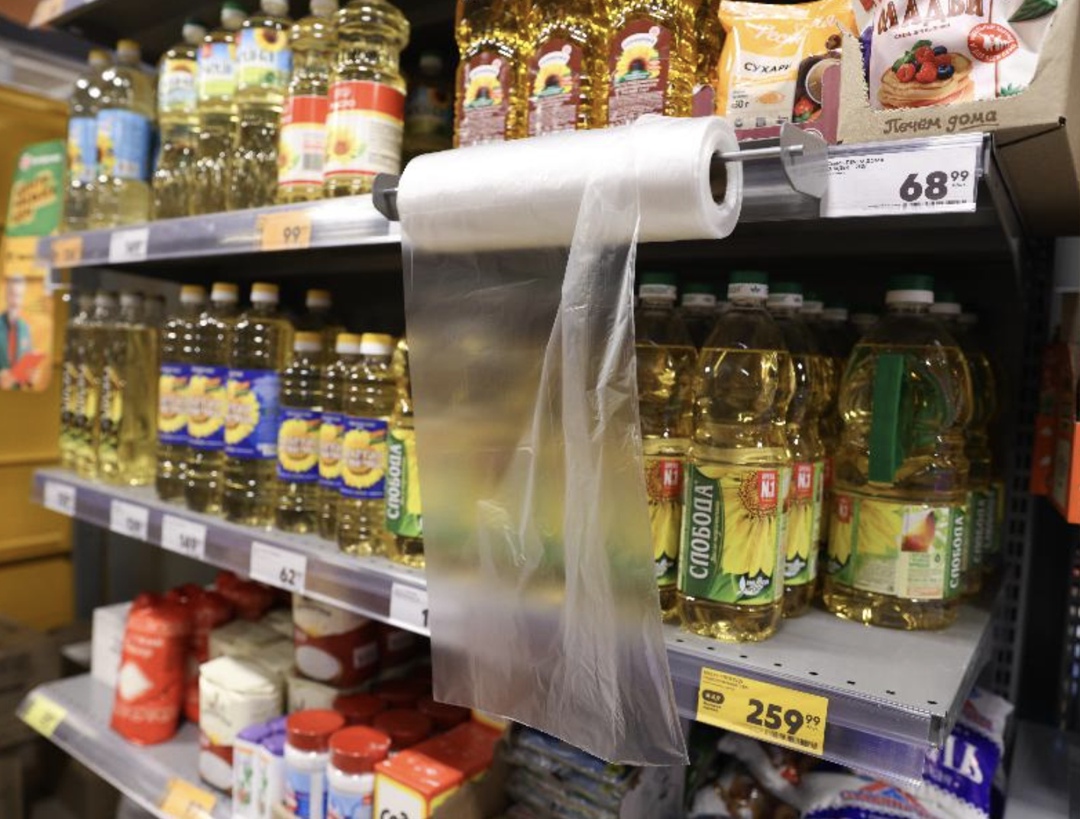 На фоне засухи почти во всех регионах-производителях подсолнечника Причерноморья цены на подсолнечное масло в июле выросли, говорится в обзоре федерального…