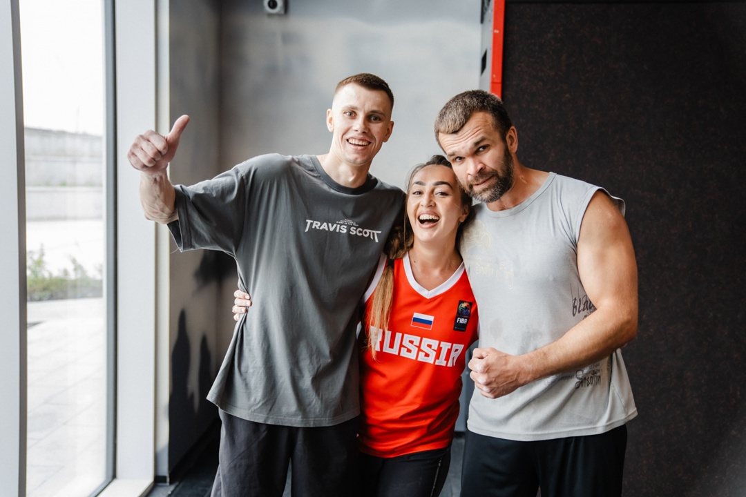 Сегодня в развлекательном центре ГК "Притяжение" состоялось спортивное соревнование «Титаны профсоюза» среди работников ПАО "ММК"!