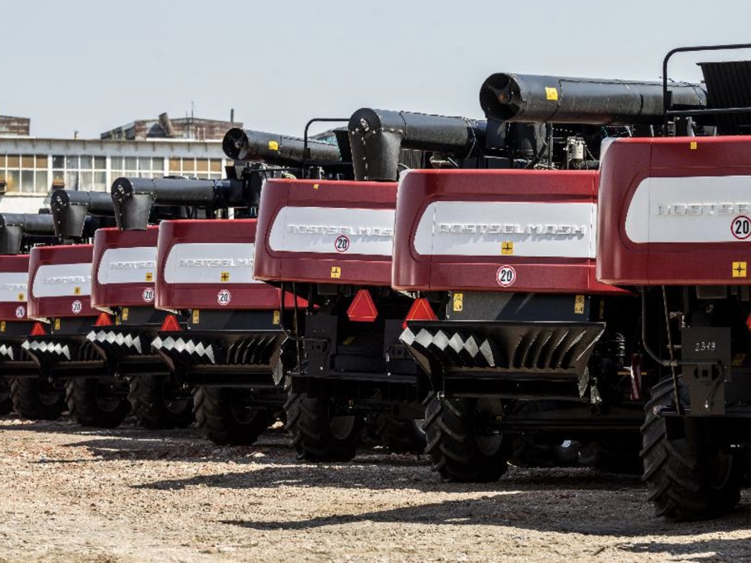 Ситуация с ценами на рынке сельхозтехники вызывает опасения: некоторые производители взяли довольно агрессивную стратегию, исходя из которой аграрии не могут…