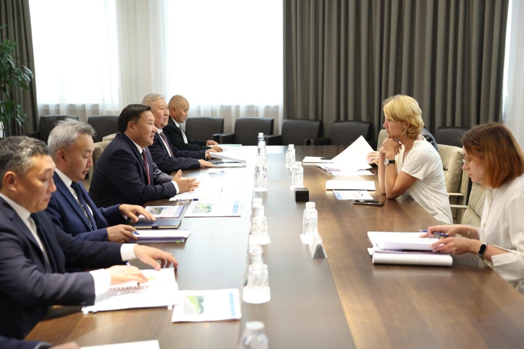 В Минсельхозе прошла рабочая встреча Оксаны Лут и главы Республики Тыва Владислава Ховалыга