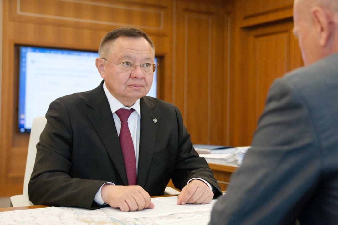 Министр строительства и ЖКХ РФ Ирек Файзуллин провёл рабочую встречу с заместителем руководителя Казначейства России Эли Исаевым