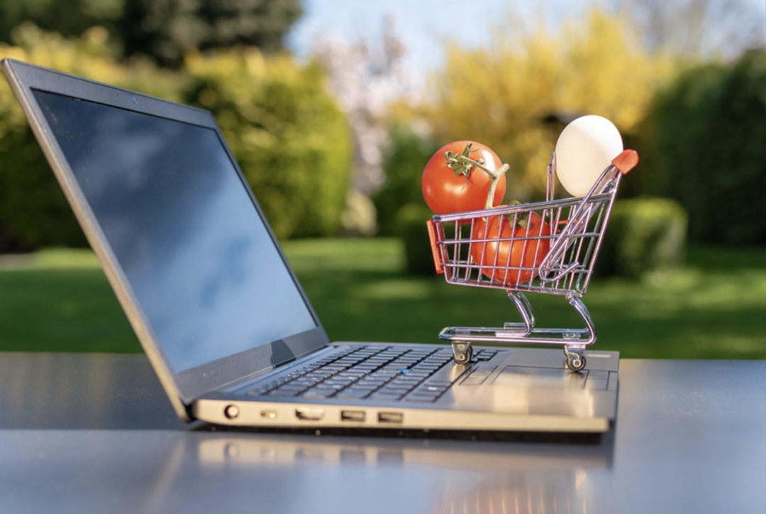 Нужно активнее использовать электронные площадки для сбыта фермерской продукции, также необходимо разработать дополнительные меры поддержки и регулирования,…