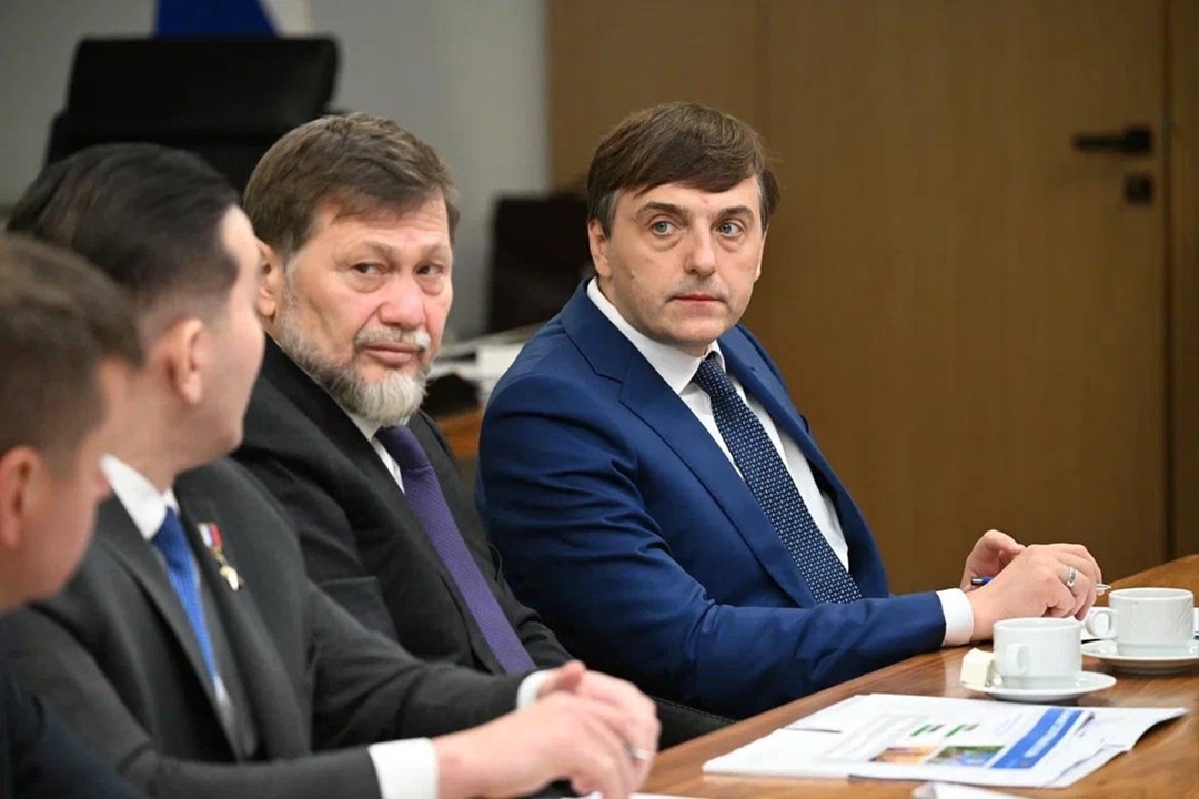 Дмитрий Чернышенко провел совещание о развитии фиджитал-спорта в общеобразовательных организациях