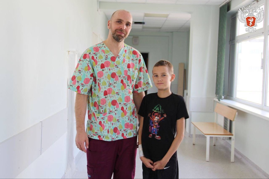 Хирурги Российской детской клинической больницы Минздрава России провели операцию ребенку с редким генетическим синдромом