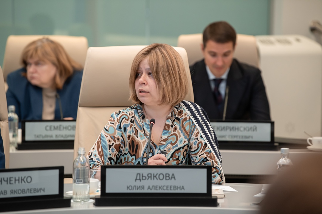 Дмитрий Чернышенко и Андрей Фурсенко провели заседание совета по реализации программы развития синхротронных и нейтронных исследований и исследовательской…