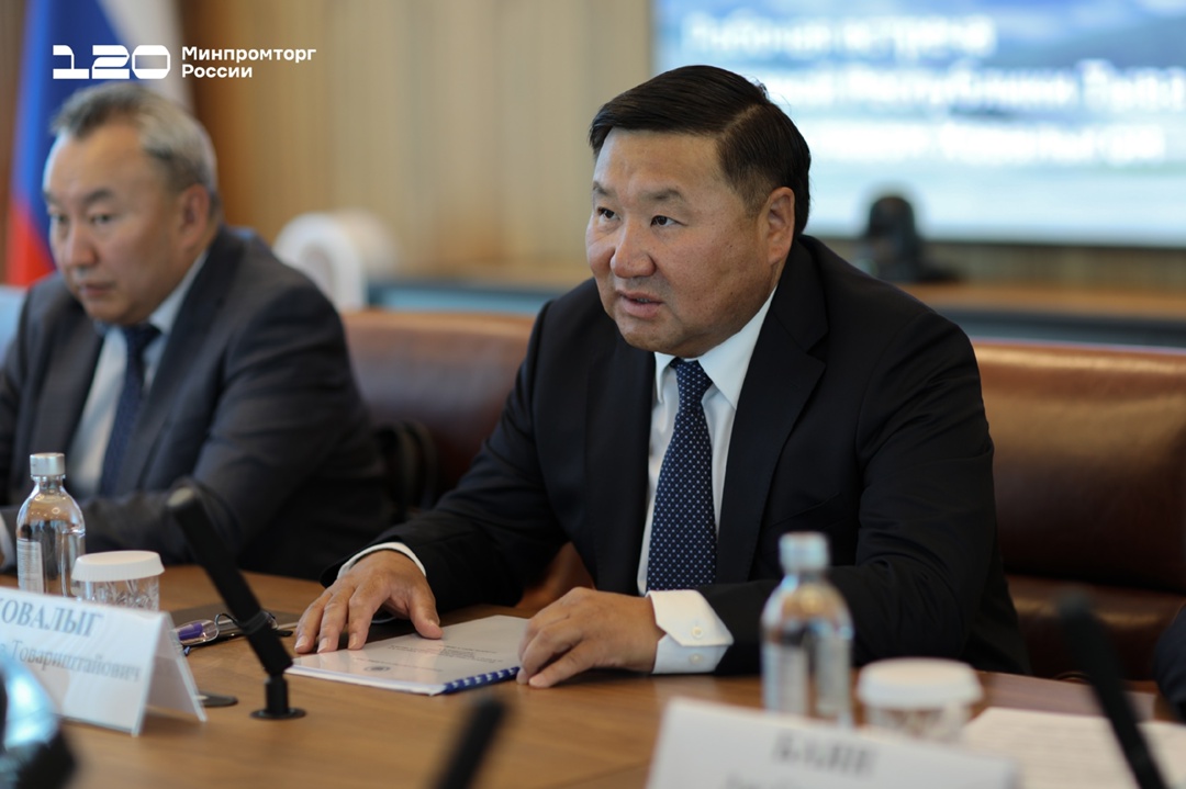 Антон Алиханов и Владислав Ховалыг обсудили развитие промышленности Республики Тыва