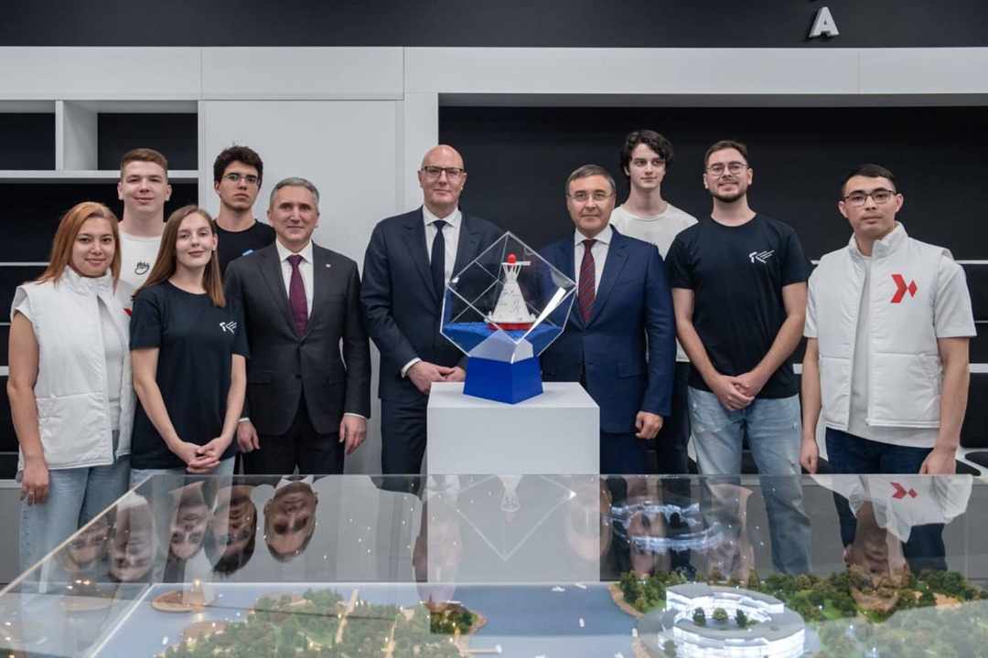 За год количество индустриальных партнеров у студенческих конструкторских бюро увеличилось вдвое
⠀
529 студенческих конструкторских бюро в 78 регионах России…