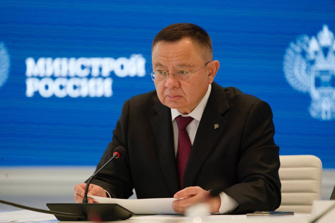 Глава Минстроя России Ирек Файзуллин провел заседание межведомственной рабочей группы по реализации мероприятий по объекту капитального строительства «ФГБУК…