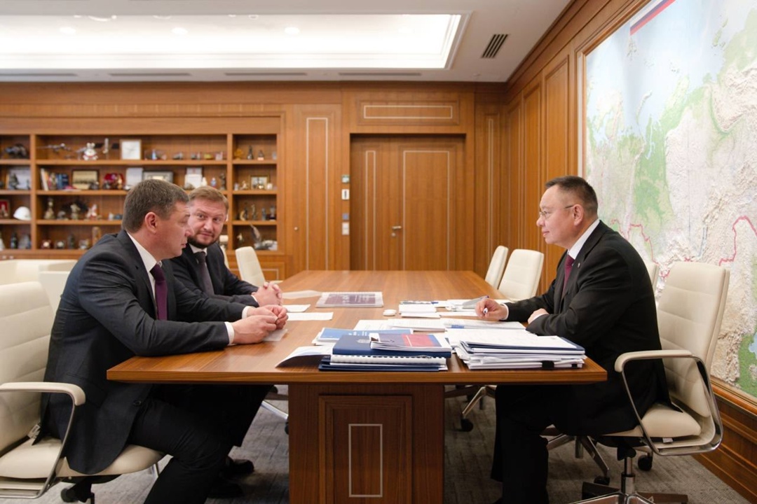 Министр строительства и ЖКХ РФ Ирек Файзуллин провел рабочую встречу с врио губернатора Тамбовской области Евгением Первышовым