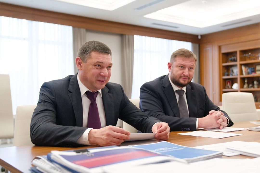 Министр строительства и ЖКХ РФ Ирек Файзуллин провел рабочую встречу с врио губернатора Тамбовской области Евгением Первышовым