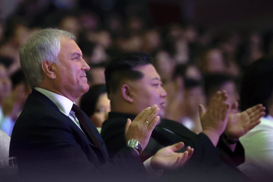 Торжественный концерт в честь 80-й годовщины Освобождения Кореи от японского колониального господства состоялся в Пхеньяне.