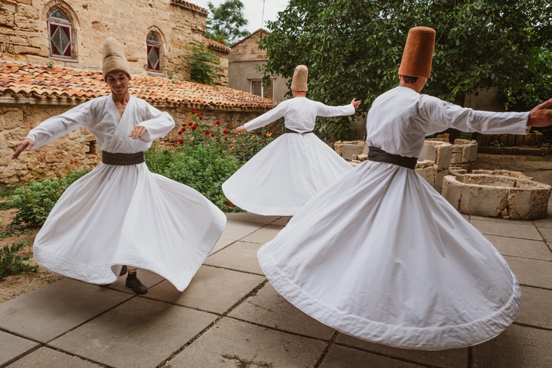 Дмитрий Чернышенко: За шесть месяцев туристы совершили 41,4 млн турпоездок по России